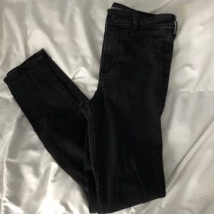 Black high rise Hollister skinny jeans